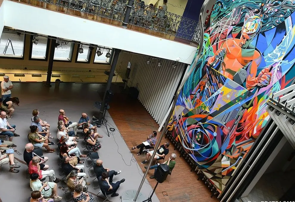 Obra de muralismo en Valencia